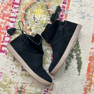 Koolaburra by UGG Skyller Ankle Boot Bootie 7 Style 1092579 Black Suede Tassel